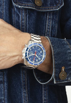 Festina AUTOMATICO SWISS MADE - Montre à aiguilles - blue