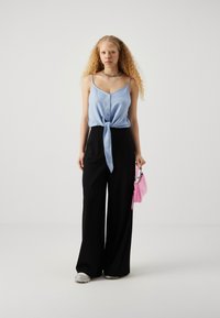 Vero Moda VMMELONY BUTTON CAMI - Topper - vista blue
