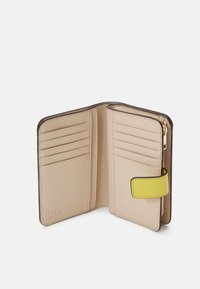 Furla CAMELIA COMPACT WALLET - Monedero - honey/ballerina