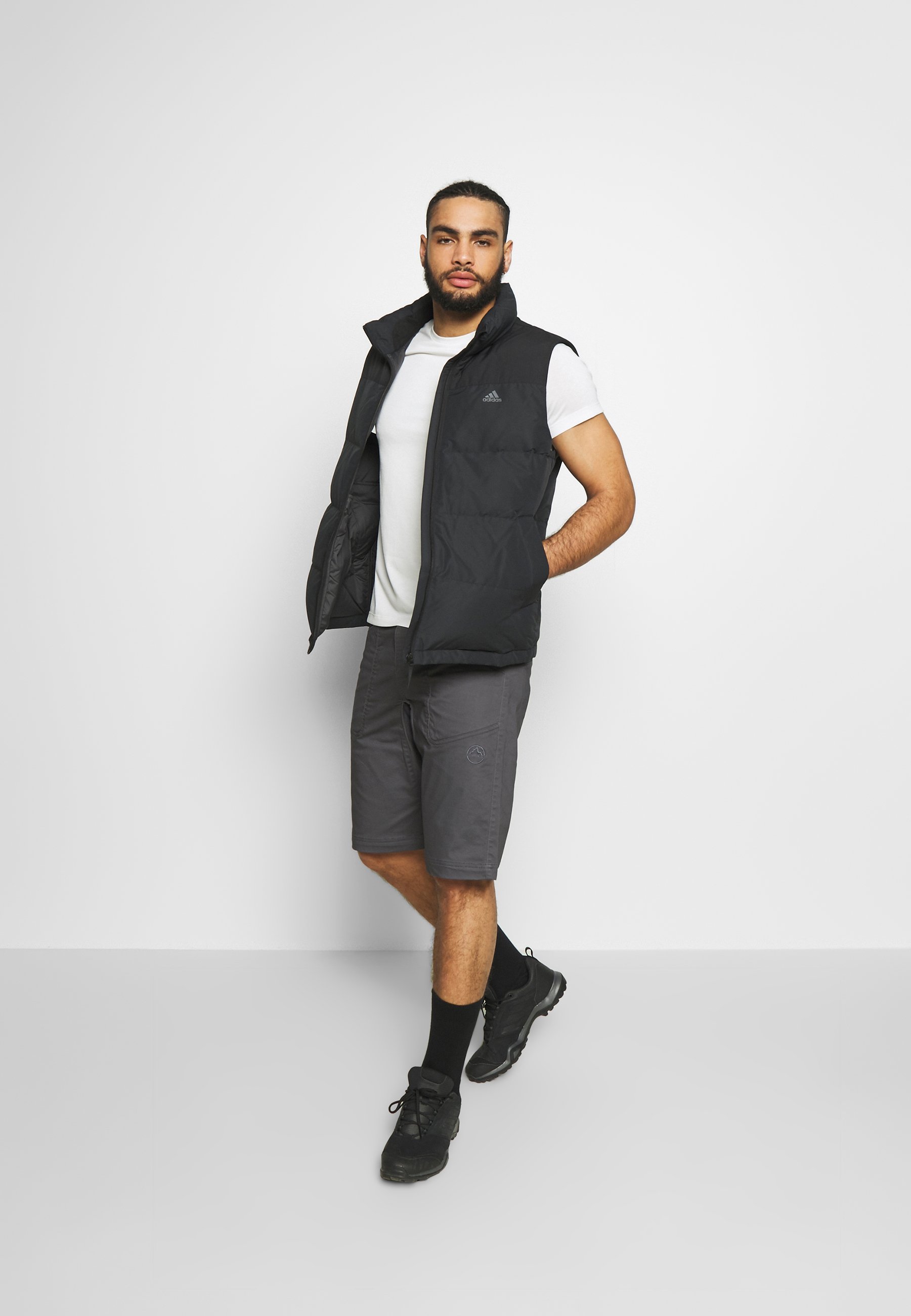 Uomo FLATANGER SHORT - Pantaloncini sportivi Uomo FLATANGER SHORT - Pantaloncini sportivi