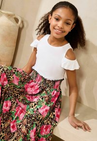 Lipsy Trikotaažkleit - white leopard print cold shoulder