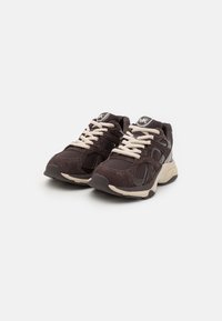 MICHAEL Michael Kors LEO TRAINER - Tenisky - chocolate