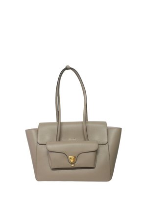 Borsa a tracolla in pelle grigia con un design strutturato, doppi manici superiori e una tasca frontale con pattina accentuata da una chiusura dorata. Superficie testurizzata.