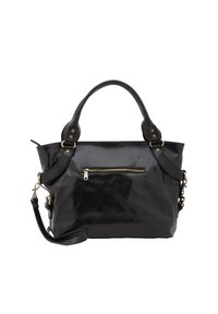 Sac à main en cuir noir avec une finition brillante, deux poignées, une bandoulière amovible, une poche zippée à l'avant et des accents en laiton.