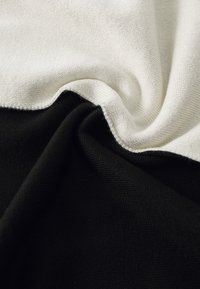 EA7 Emporio Armani UNISEX - Šal - whitecap gray/black