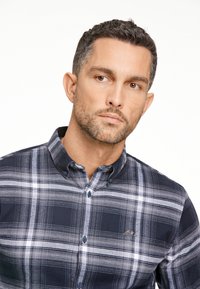 Lindbergh BRUSHED CHECKED  - Camicia - black