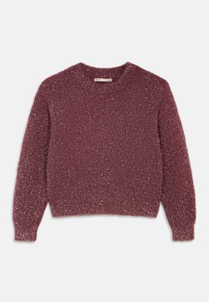 Langermet, lodden genser med rund hals i mørk mauve, med myk, teksturert strikk og ribbestrikkede mansjetter og kant.