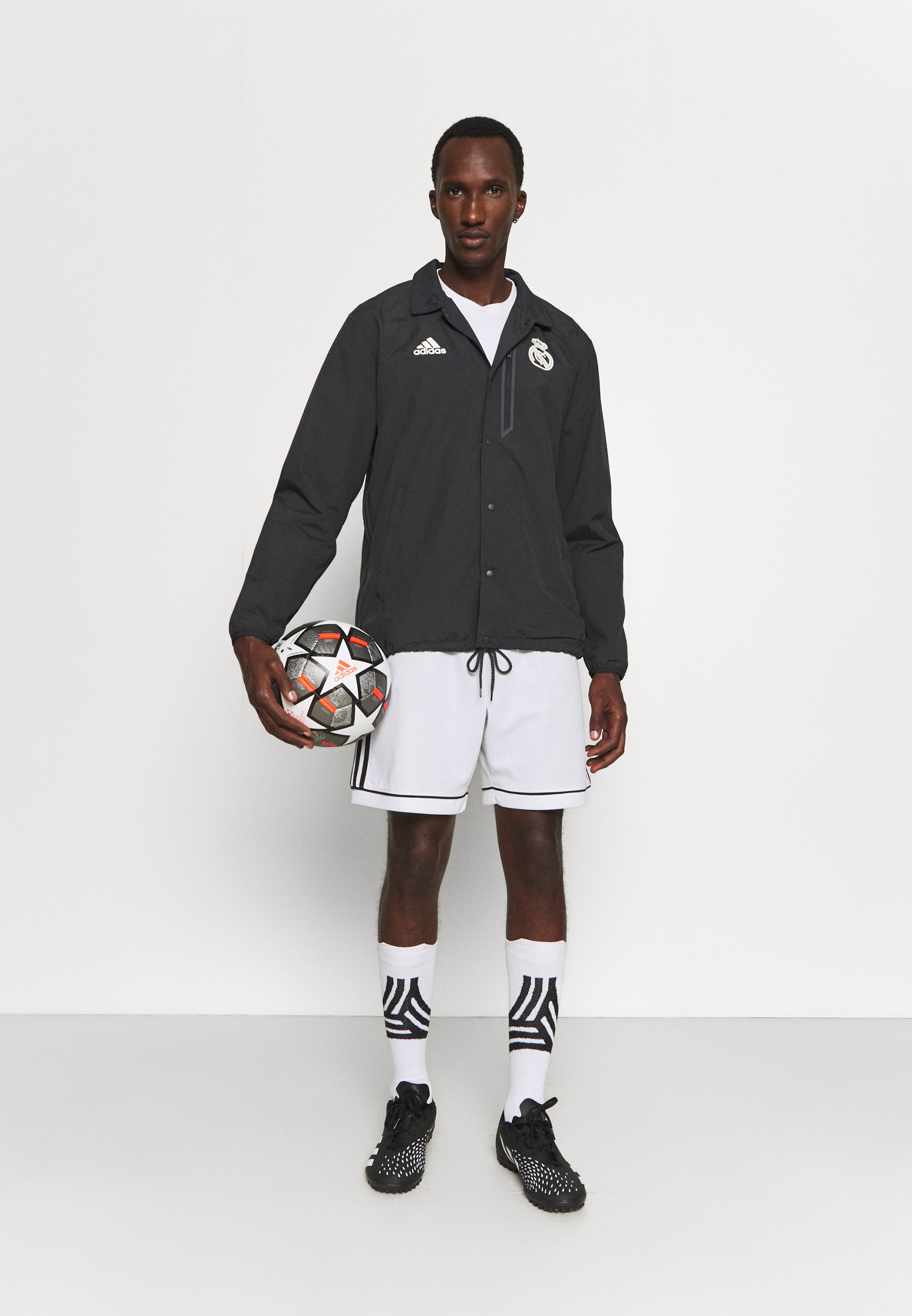Herren REAL MADRID COACH - Vereinsmannschaften Herren REAL MADRID COACH - Vereinsmannschaften