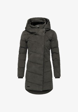 Gepolsterte Parka in dunklem Olivgrün mit strukturierter Oberfläche, ausgestattet mit einer großen Kapuze, asymmetrischem Frontverschluss und seitlichen Taschen.