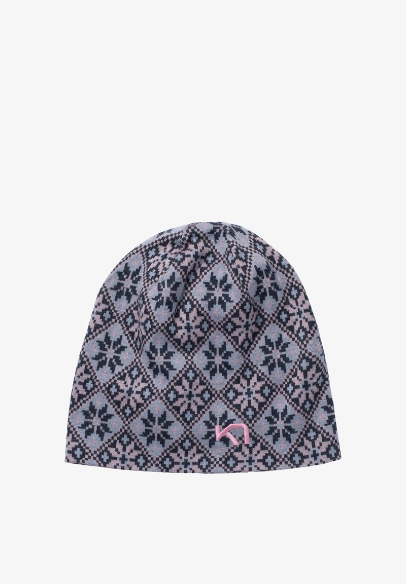 Virkat mössa i ljusblått och rosa, med ett diamantmönster och snöflingedesign. Inkluderar en rosa logotypaccent på sidan.