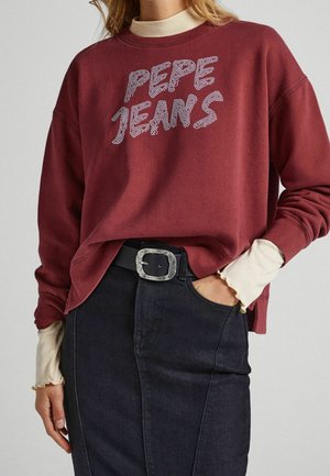 Sweater - red