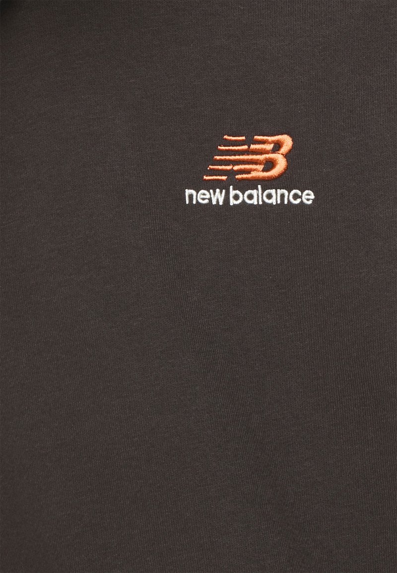 New Balance Nb Essentials Sweat A Capuche Rich Earth Marron Zalando Fr