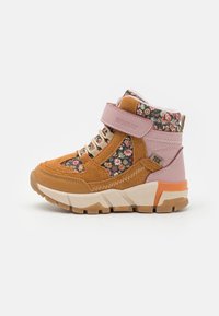 Kijelölve, cinnamon