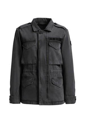 Sötétszürke katonai stílusú kabát négy elülső zsebfedővel, gombos gallérral, vállpántokkal és a mellkason hímzett "K.H.U.J." felirattal.