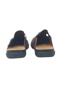 Sandali in pelle marrone con retro aperto, soletta in sughero e suola in gomma nera. Presentano due ritagli laterali e una cinghia regolabile.