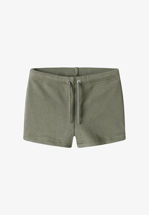 Olivengrønne, teksturerte strikkeshorts med elastisk midjebånd og justerbar snor, designet for casual bruk.