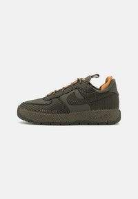 AIR FORCE 1 WILD - Trainers - cargo khaki/sequoia/flax/light wild mango/olive aura
