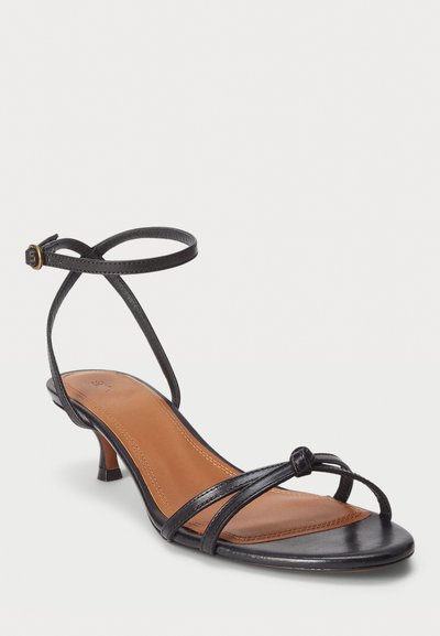 Polo Ralph Lauren LEATHER KITTEN-HEEL SANDAL - Saltos clássicos - black