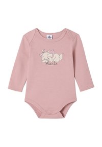 Light pink long-sleeve bodysuit made of soft cotton, featuring a sleeping cartoon cat with a bow and the text "Marie so cute" in gray.