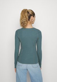 Weekday Camisola de manga comprida - green