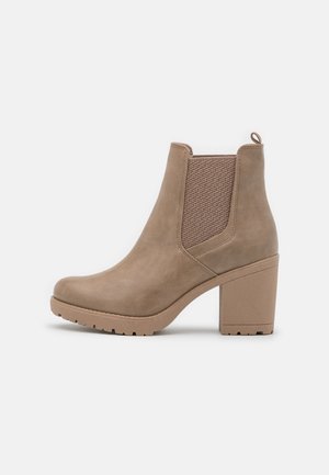 Ankle boot