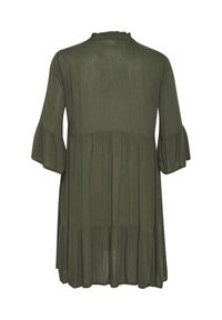 Vestido verde oliva con un corte relajado, que presenta mangas acampanadas y una falda de volantes. Fabricado con un tejido ligero y de textura suave.