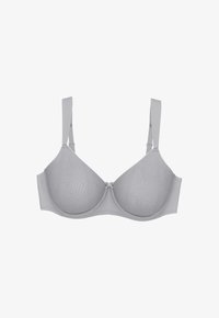 Izbrano, grey shadow