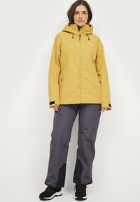 Áhkká SHELL W - Let jakke / Sommerjakker - dunkelgelb