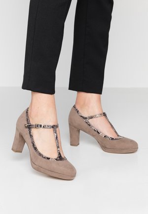 Classic heels - beige