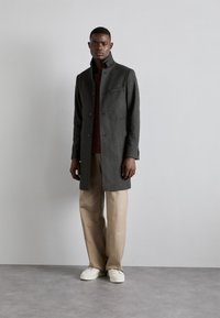 HOLGER MELTON Classic coat forest green/dark green