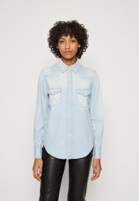 Wrangler - REGULAR SHIRT - Bluza s gumbima - blue grammer Minijatura 1