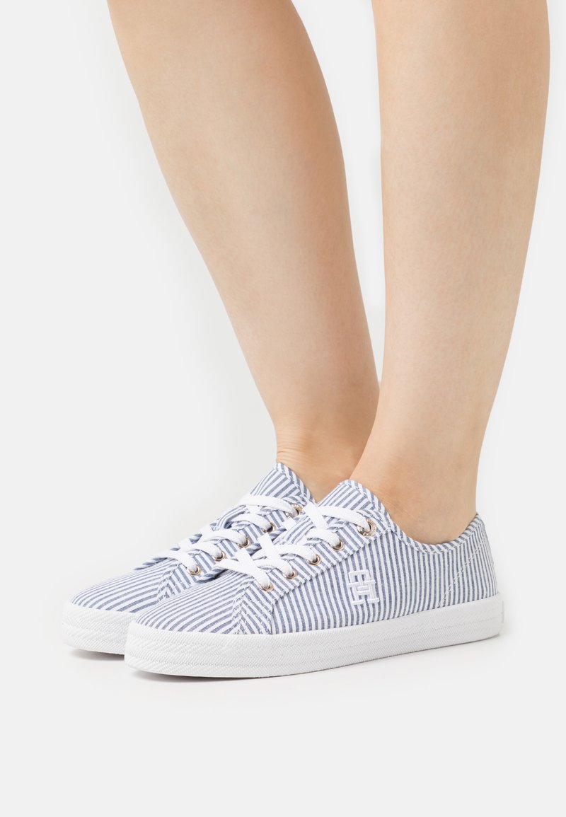 Tommy Hilfiger ESSENTIAL - Trainers - bluecoast/blue - Zalando.ie