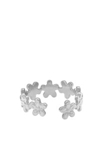 Anello floreale in argento con un design aperto e accenti a forma di fiore. Texture metallica liscia con motivi floreali distribuiti uniformemente.