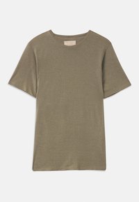 - T-shirt basic