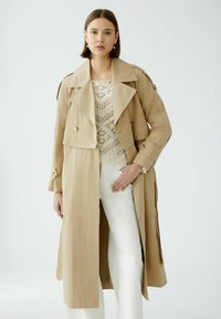 Oui TWILL - Trenchcoat - desert tan