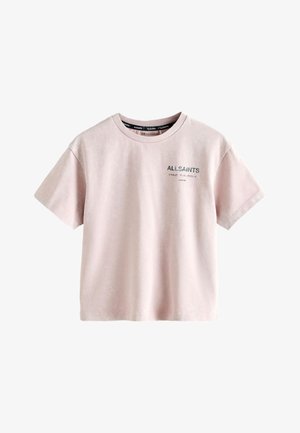 Lichtroze katoenen T-shirt met korte mouwen en ronde hals, met de tekst "ALLSAINTS Tokyo Underground London" op de linker bovenborst.
