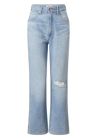 Jeans de mezclilla de tiro alto en un azul claro, con pierna recta, bolsillos frontales, remaches de cobre y un desgarro desgastado en la rodilla derecha.