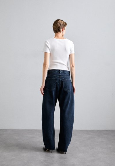 FRAME BAGGY BUBBLE - Relaxed fit jeans - dorado