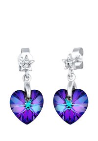Boucles d'oreilles en forme de cœur avec un design de cristaux violets et bleus, des éléments en métal argenté et des accents en forme d'étoile en haut.
