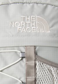 The North Face BOREALIS CONVERTIBLE PACK - Tursekk - soapstone-slate rock