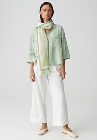 OPUS - FLORAL PRINT - Scarf - green glow Thumbnail Image 1