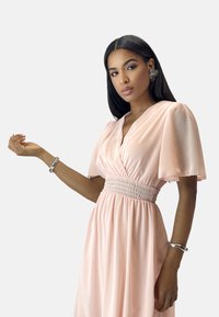 Elara Maxiklänning - rosa