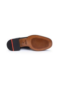 Suola di scarpa nera con una base in pelle marrone liscia, dotata di scanalature orizzontali, tacco rettangolare e una striscia accentuata rossa sul retro.