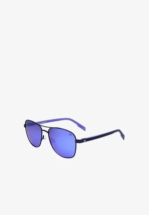 Occhiali da sole eleganti con montatura nera e lenti specchiate blu, caratterizzati da naselli regolabili e aste leggermente curve viola e nere.