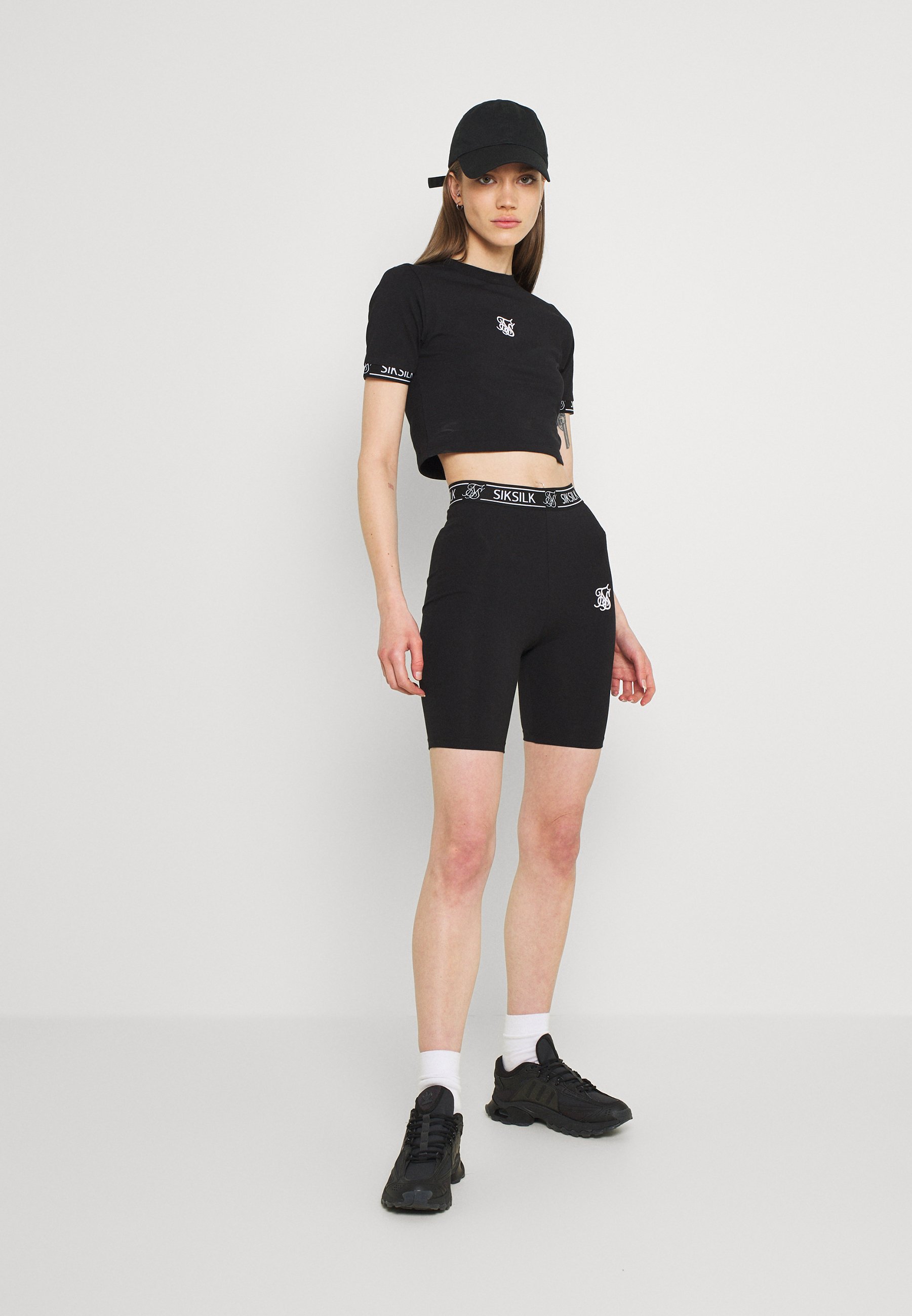 SIKSILK CORE CYCLE SHORTS - Shorts - black/negro - Zalando.es