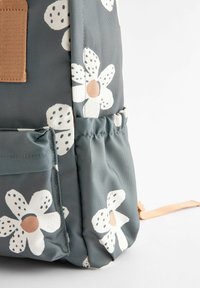 Next DOUBLE HANDLE STANDARD - Sac à dos - black white daisy