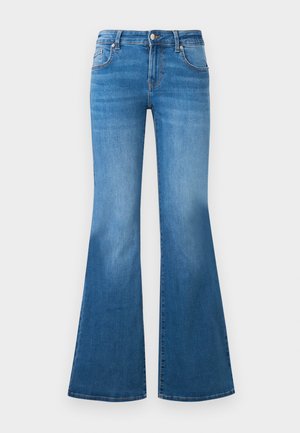 Calças de ganga azuis flare com cintura média, cinco bolsos e detalhes desbotados nas coxas. Acentos em metal prateado nos botões.
