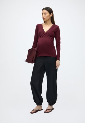 MAMALICIOUS, Bodycon Fit V-Neck - Μπλούζα με μακριά μανίκια - windsor wine pack:black