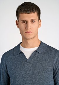 Lindbergh V-NECK POLO - Långärmad tröja - dk blue blend