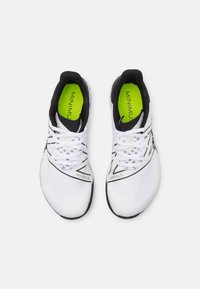 New Balance Scarpe da allenamento - white